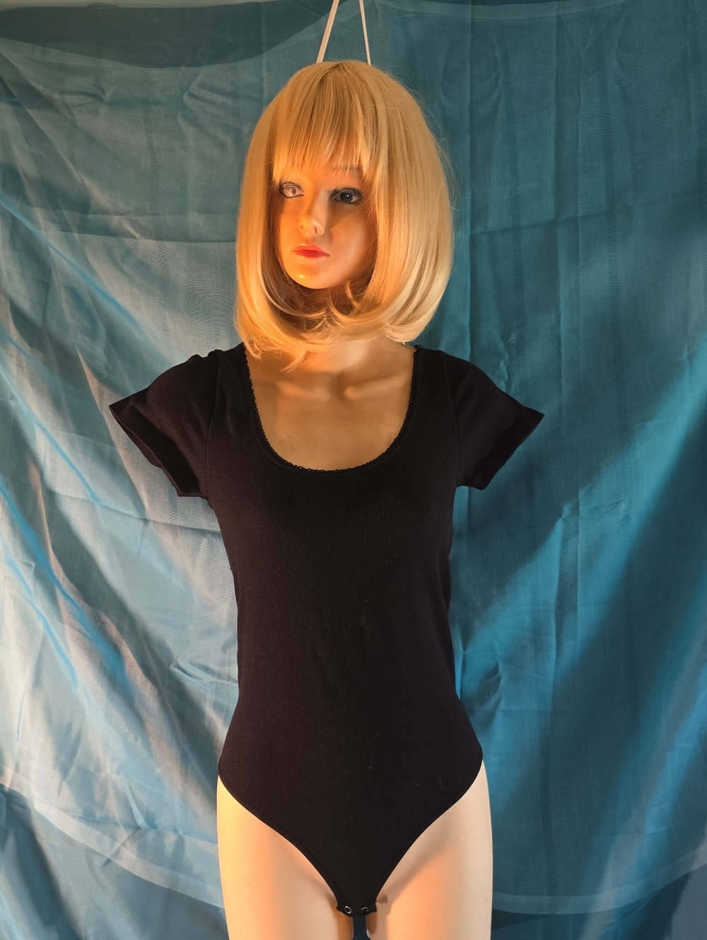 Women's Black Scoop Neck Short Sleeve Bodysuit